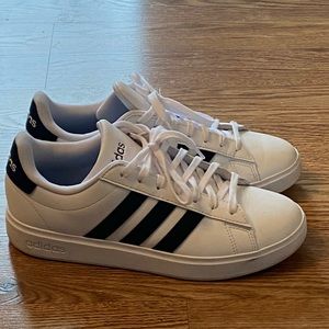 Adidas Grand Court Tennis shoes